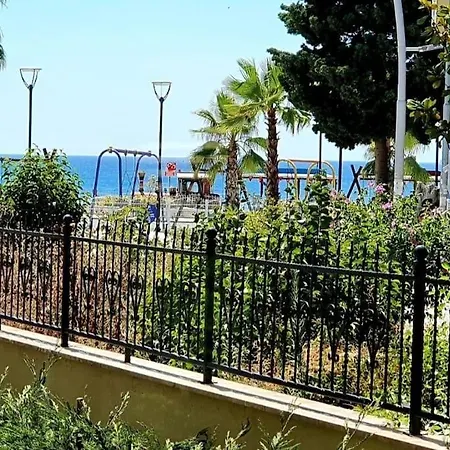 Apartment House Albatros Buyukcekmece